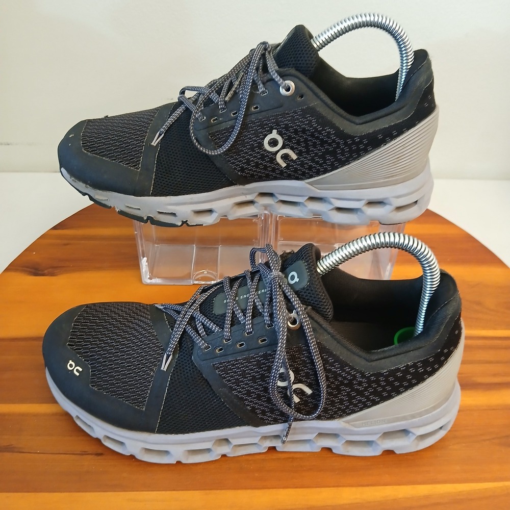 On Cloud Cloudflyer Womens 8 Black Running Shoes Sneakers Athletic Mesh